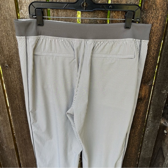Athleta Wm’s Brooklyn Textured Ankle Pants in White & Gray Stripes NWOT Sz 16T - Picture 5 of 15